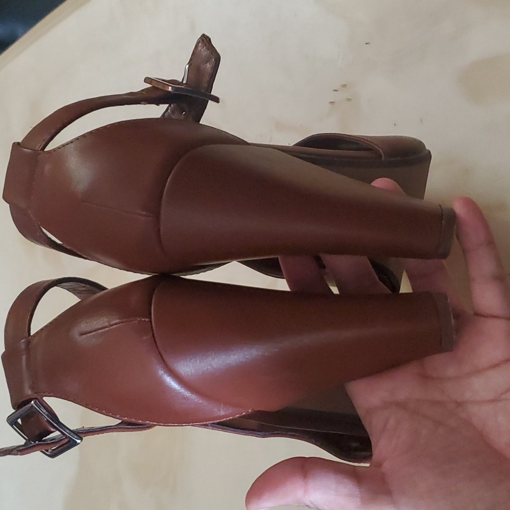 Open toe heels - Picture 3 of 4
